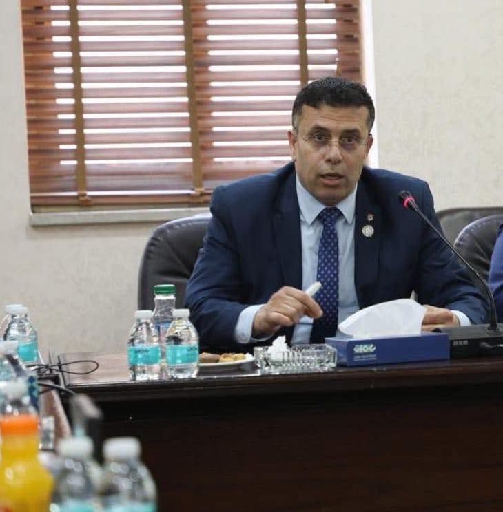 يونس يحذر من تجاوزات مؤثري التواصل الاجتماعي والوزارة تتجه لضبط الطرود البريدية"